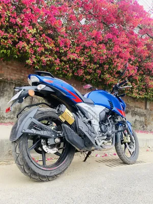 TVS Apache RTR 160 4V 2024 Blue