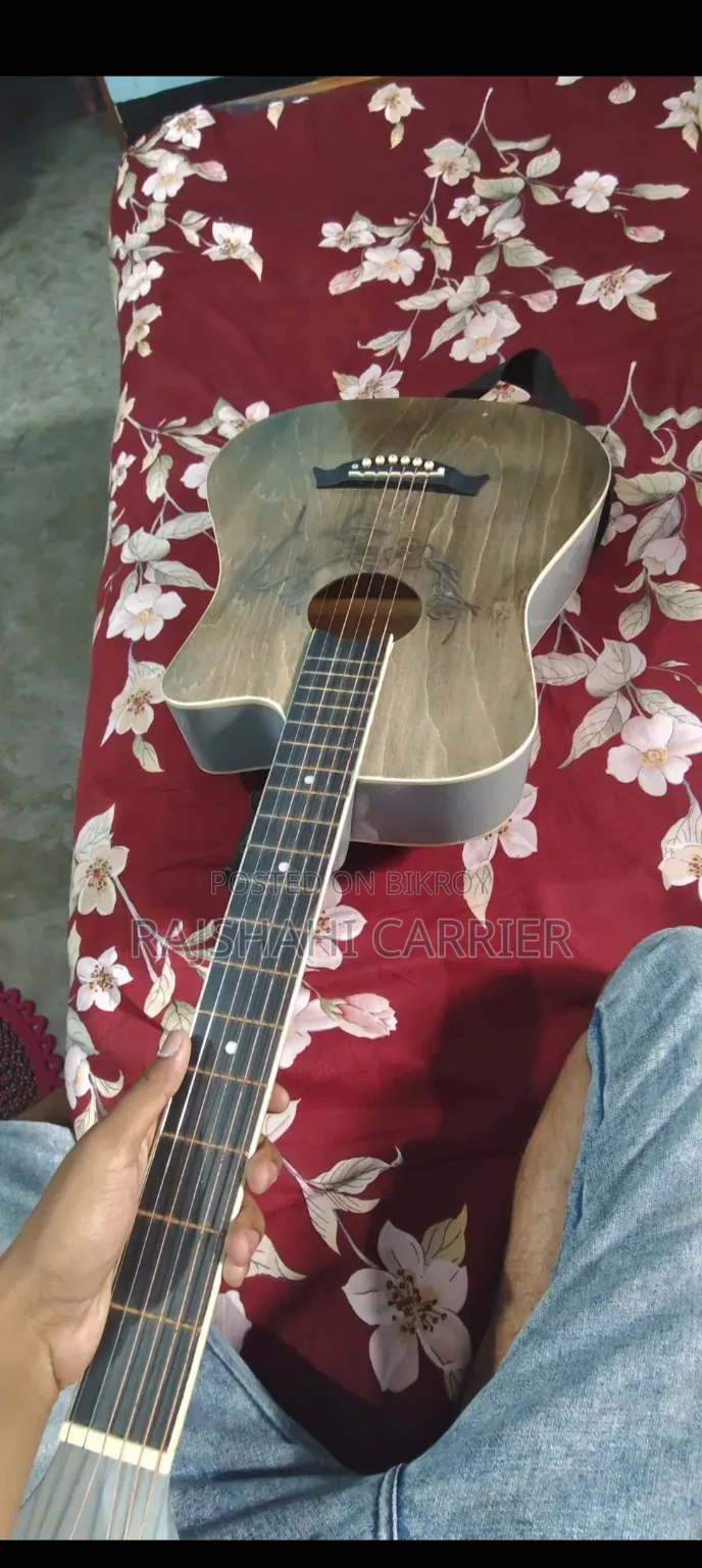 Guiter for Sell Emergency