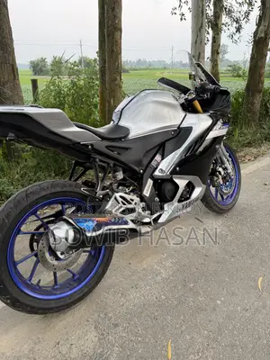 Yamaha R15M 2026 Silver
