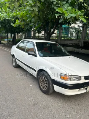 Toyota Corolla Sedan 1996 White
