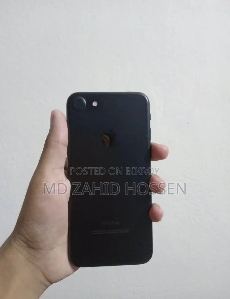 Apple iPhone 7 32 GB Black