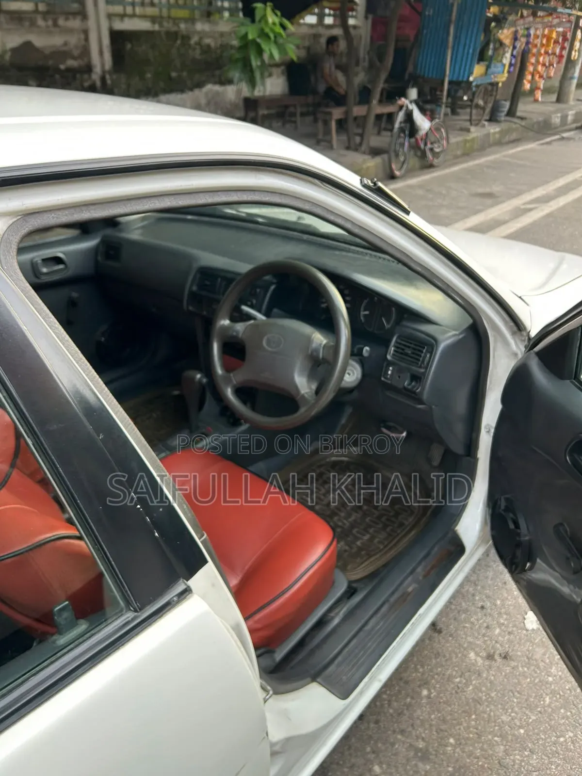 Toyota Corolla Sedan 1996 White