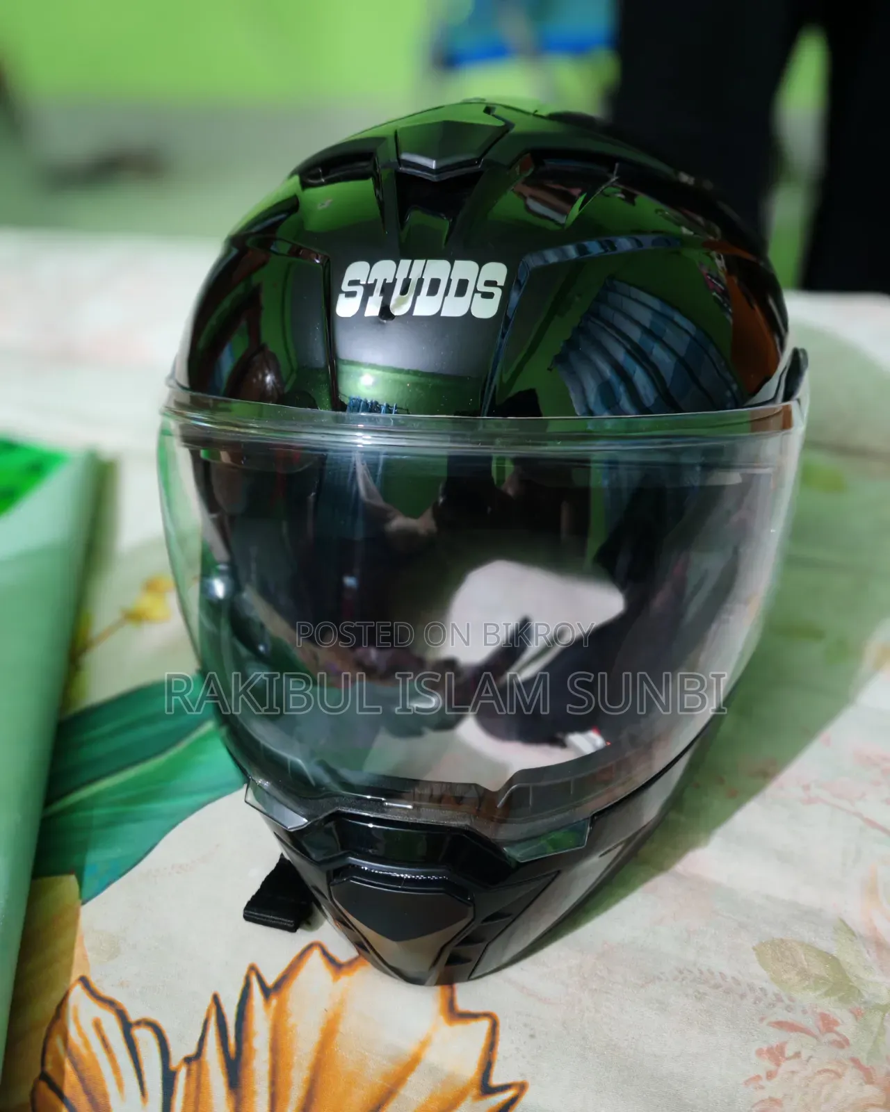 ব্র্যান্ড নিউ L Size,  হেলমেট বিক্রয় মাত্র ৭-৮ দিন আগের কেনা।
