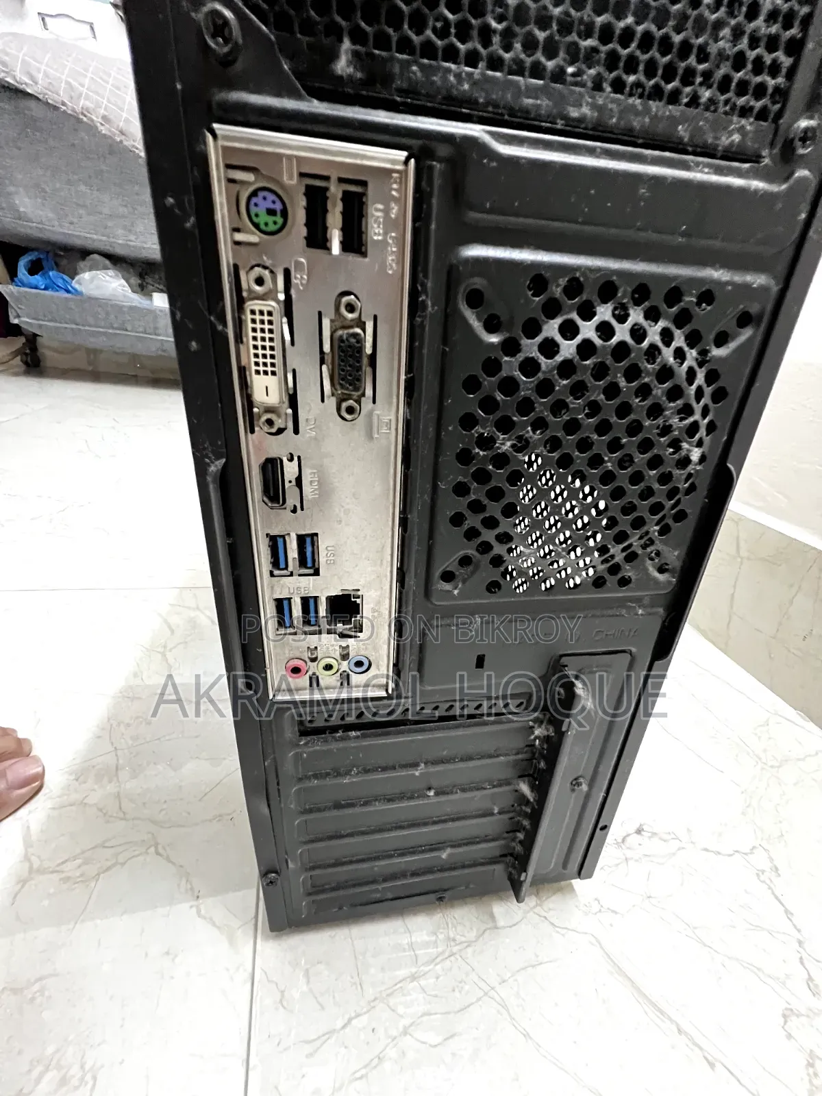 Desktop Computer Gigabyte 12GB Intel HDD+SSD 1T