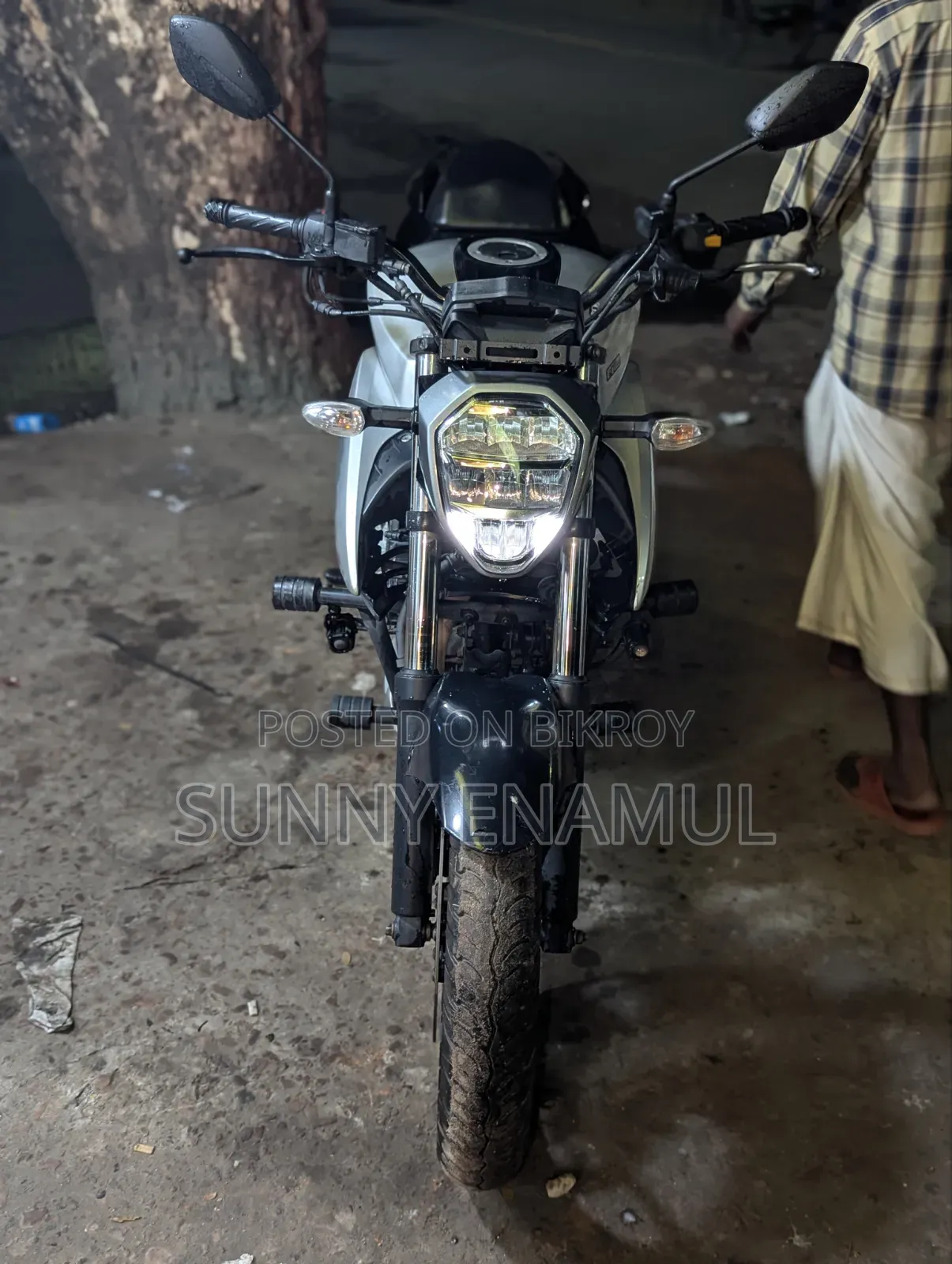 Suzuki Gixxer 2022 Silver