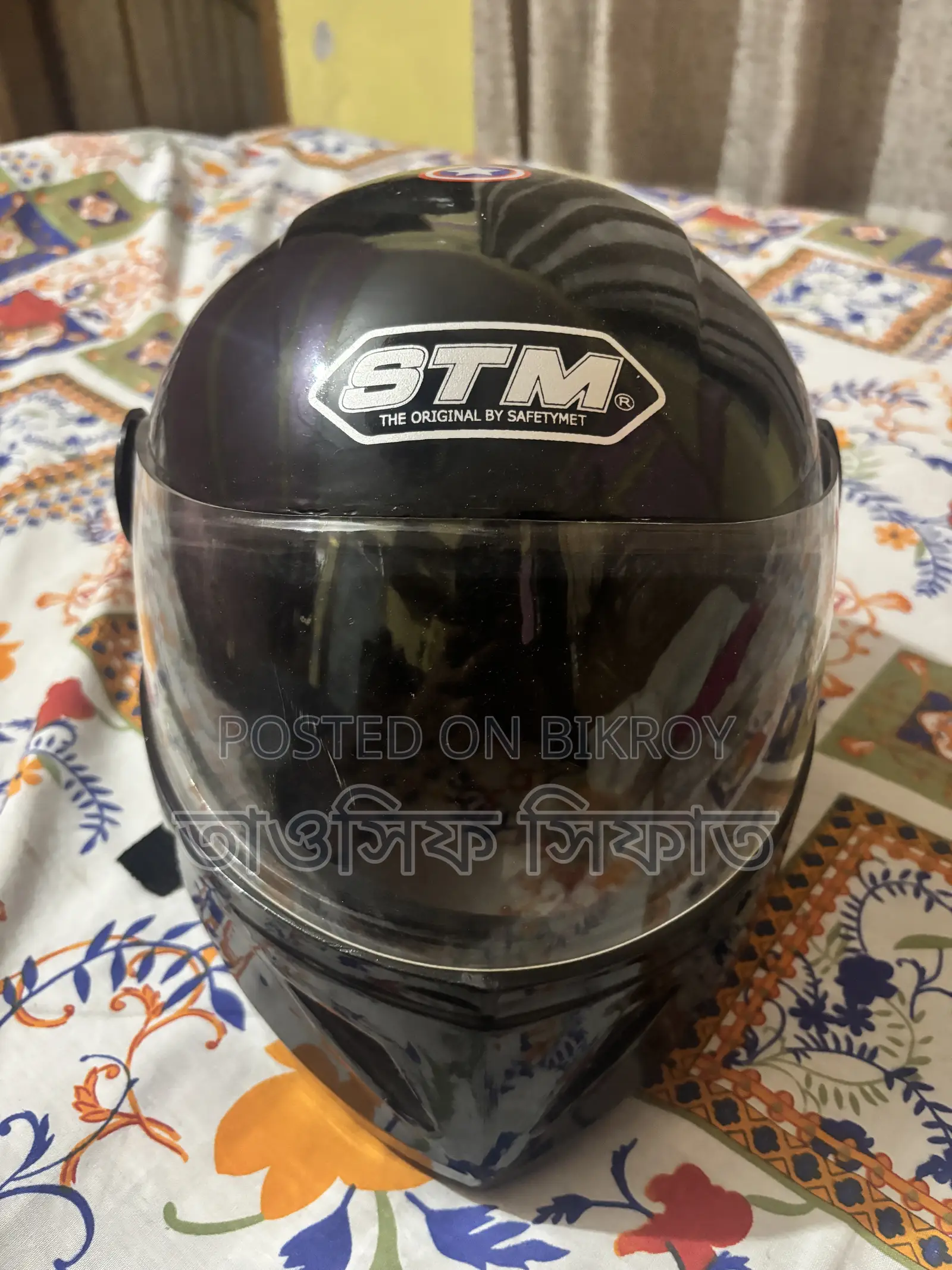 STM Full Face Helmet – Black | Good Condition