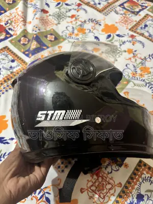 STM Full Face Helmet – Black | Good Condition