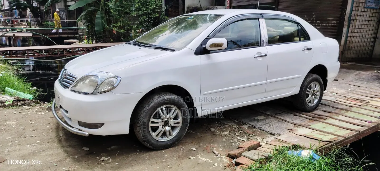Toyota Corolla 2003 White