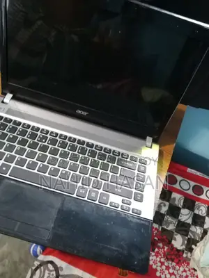 Laptop Acer Aspire V3-471 4GB Intel Core i7 SSD 128GB