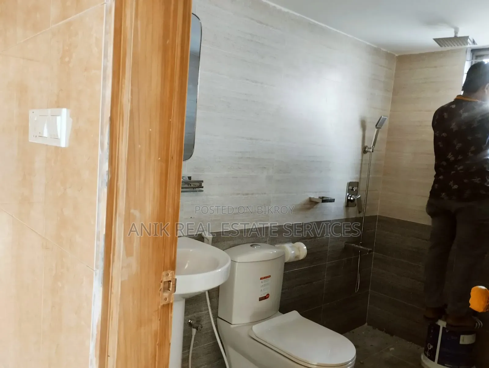3bdrm Apartment in Anik Real Estate, Gulshan for rent