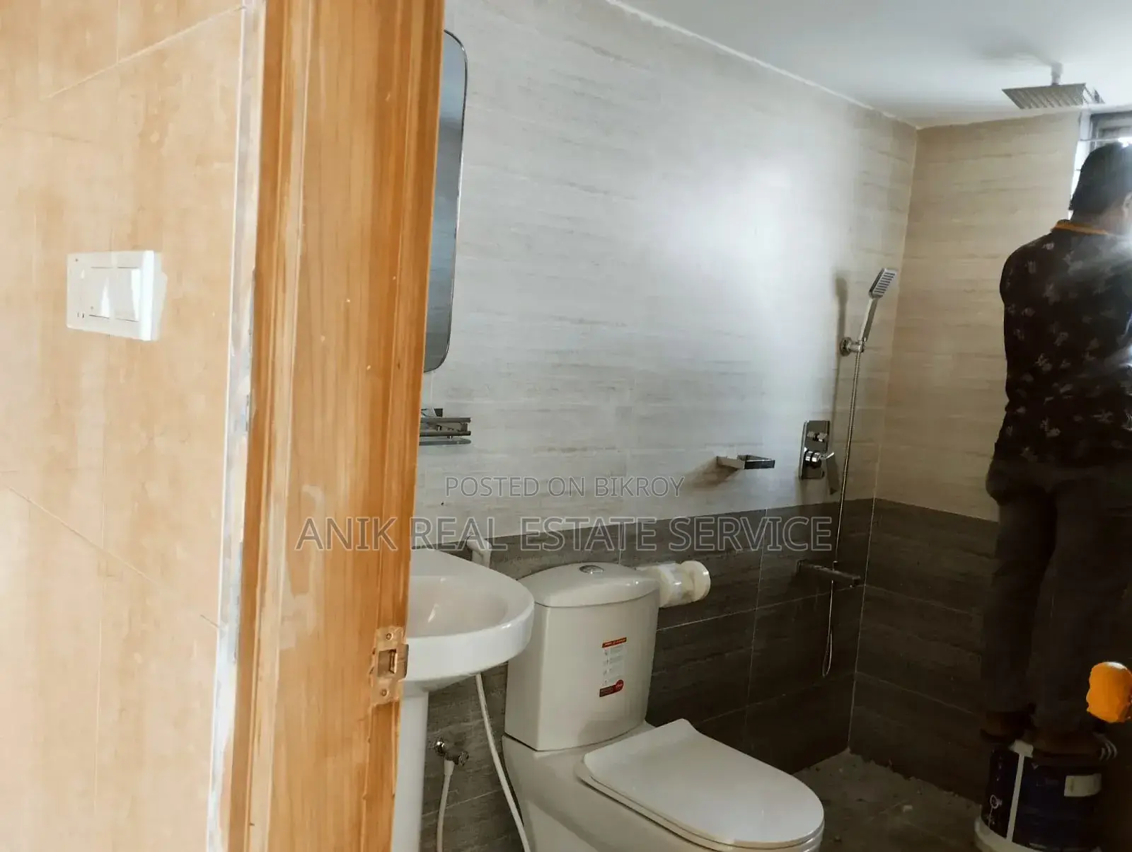3bdrm Apartment in Anik Real Estate, Gulshan for rent