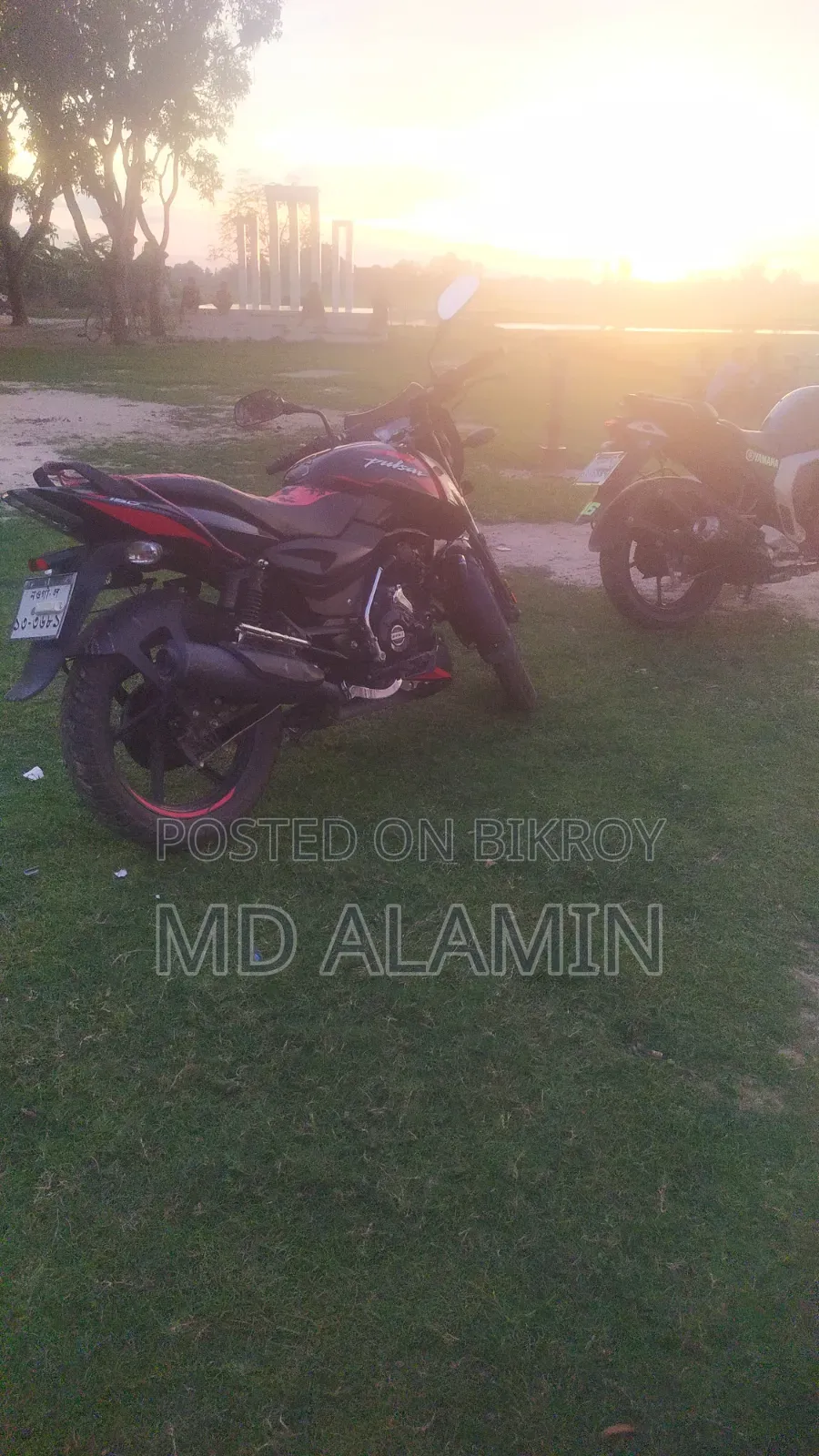 Bajaj Pulsar 150 2022 Red