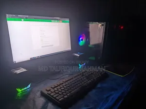 Desktop Computer 8GB AMD Ryzen 5 SSD 256GB