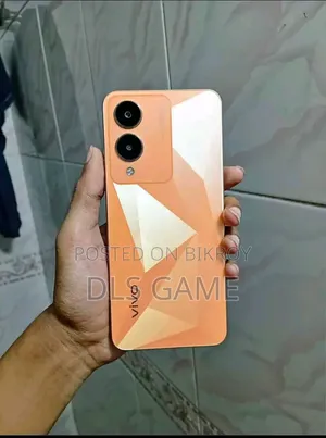 Vivo Y17 128 GB Gold