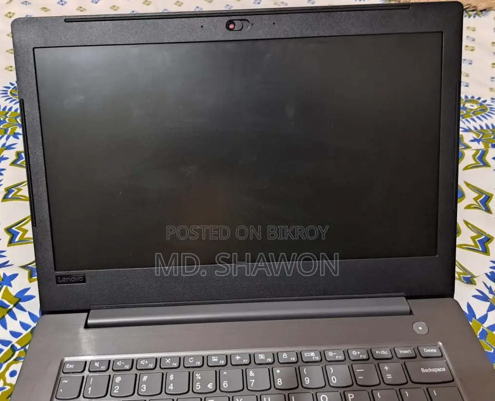 Laptop Lenovo V330 4GB Intel Core i3 HDD 1T