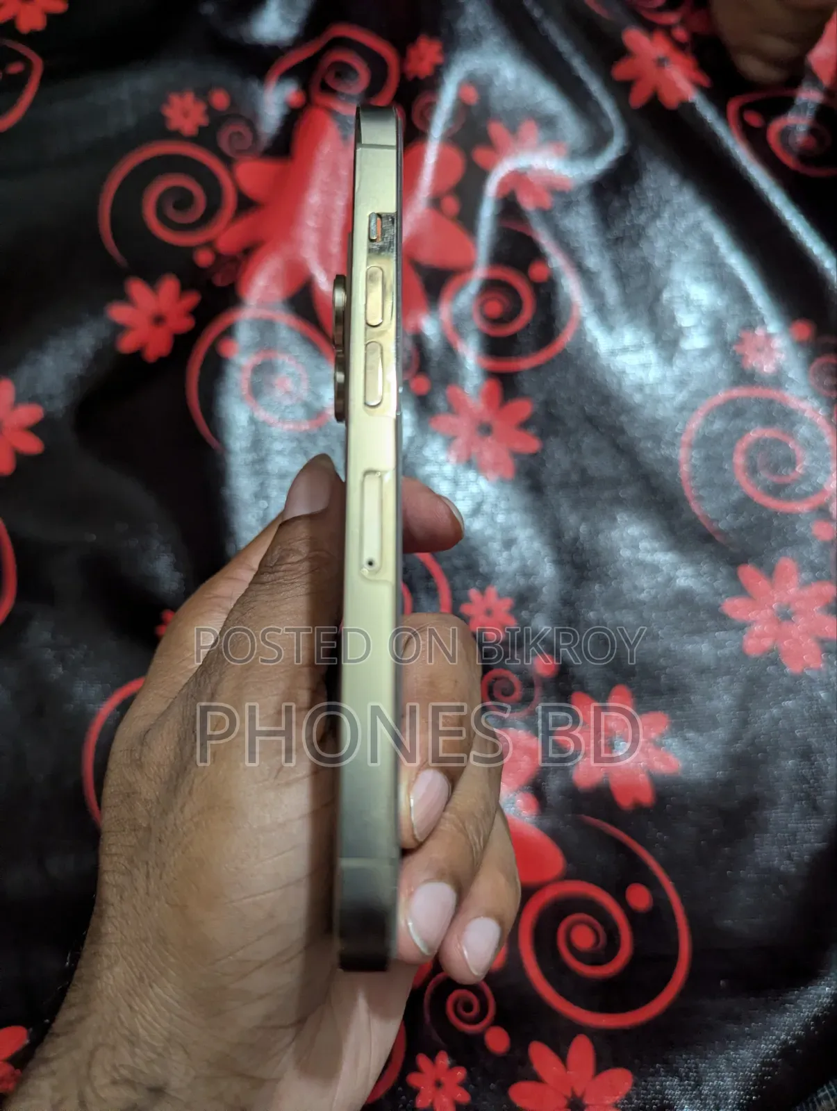 অ্যাপল আইফোন ১৩ প্রো ২৫৬ জিবি গোল্ড