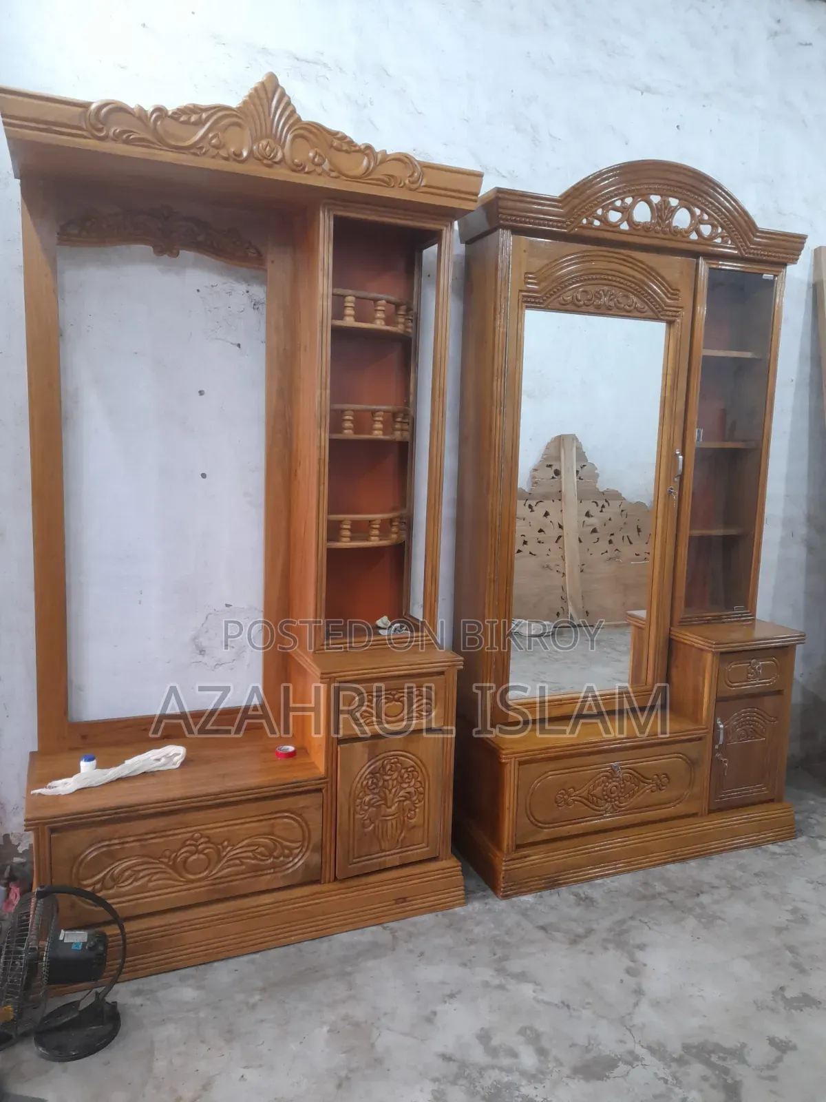 ফ্রেশ একাশি কাঠের নতুন মডেল ড্রেসিং টেবিল