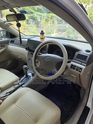 Toyota Corolla Sedan Automatic 2005 White