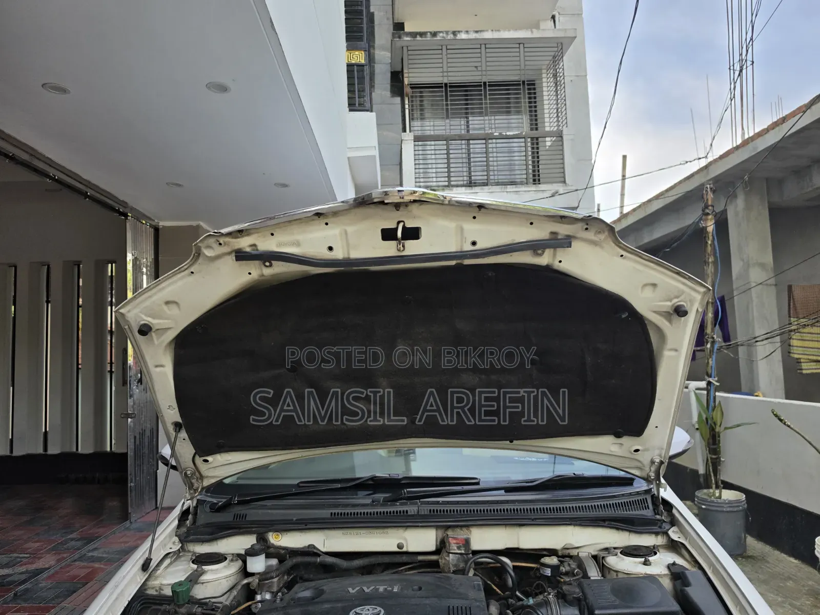 Toyota Corolla Sedan Automatic 2005 White
