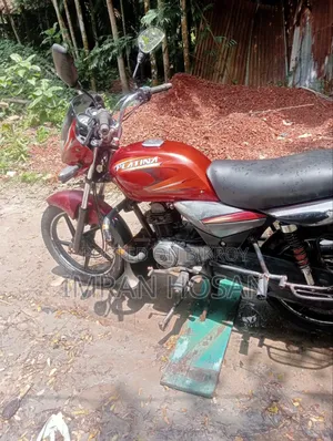 Bajaj Platina 100 2016 Purple
