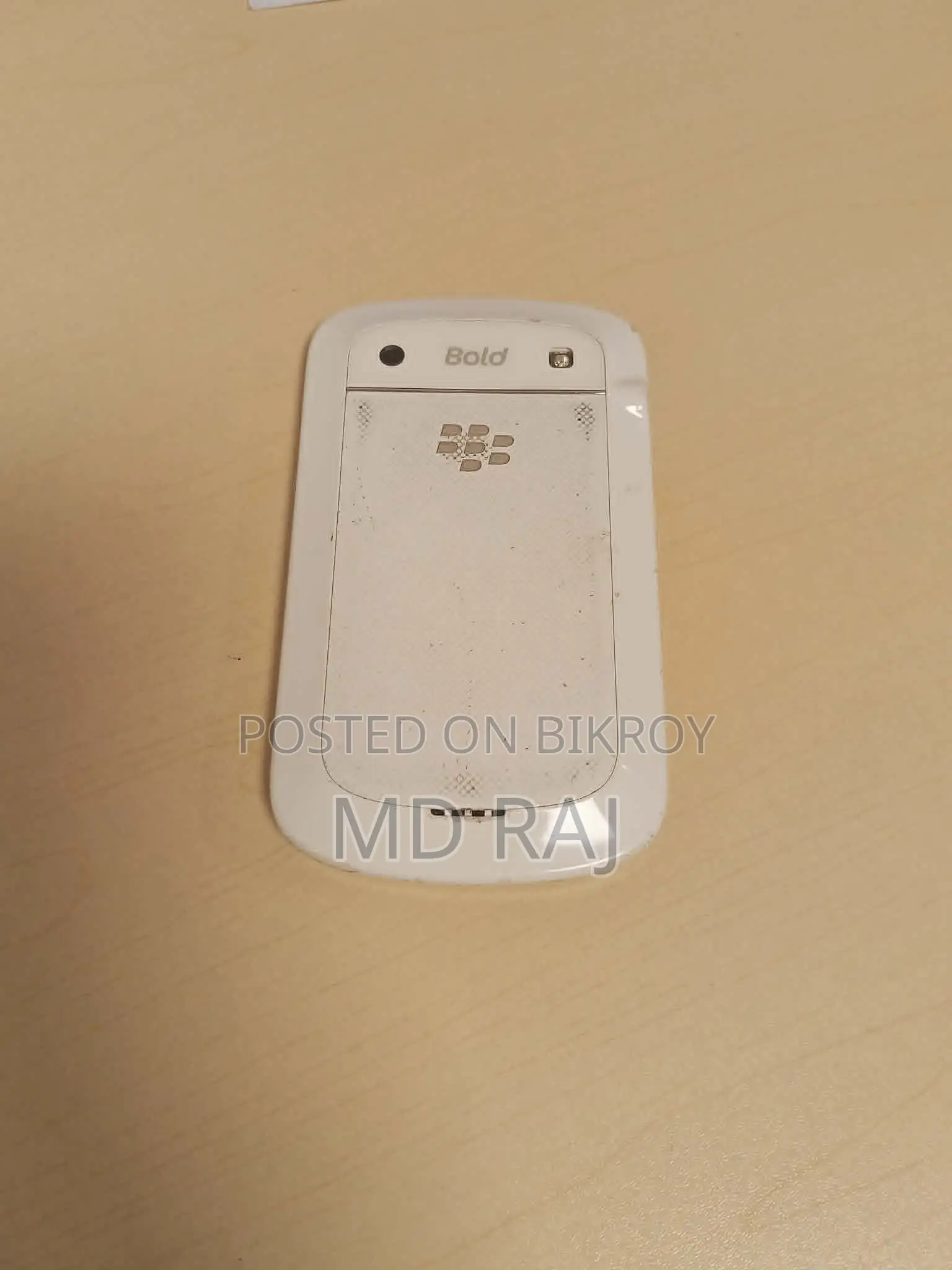 BlackBerry Bold Touch 9900 8 GB White