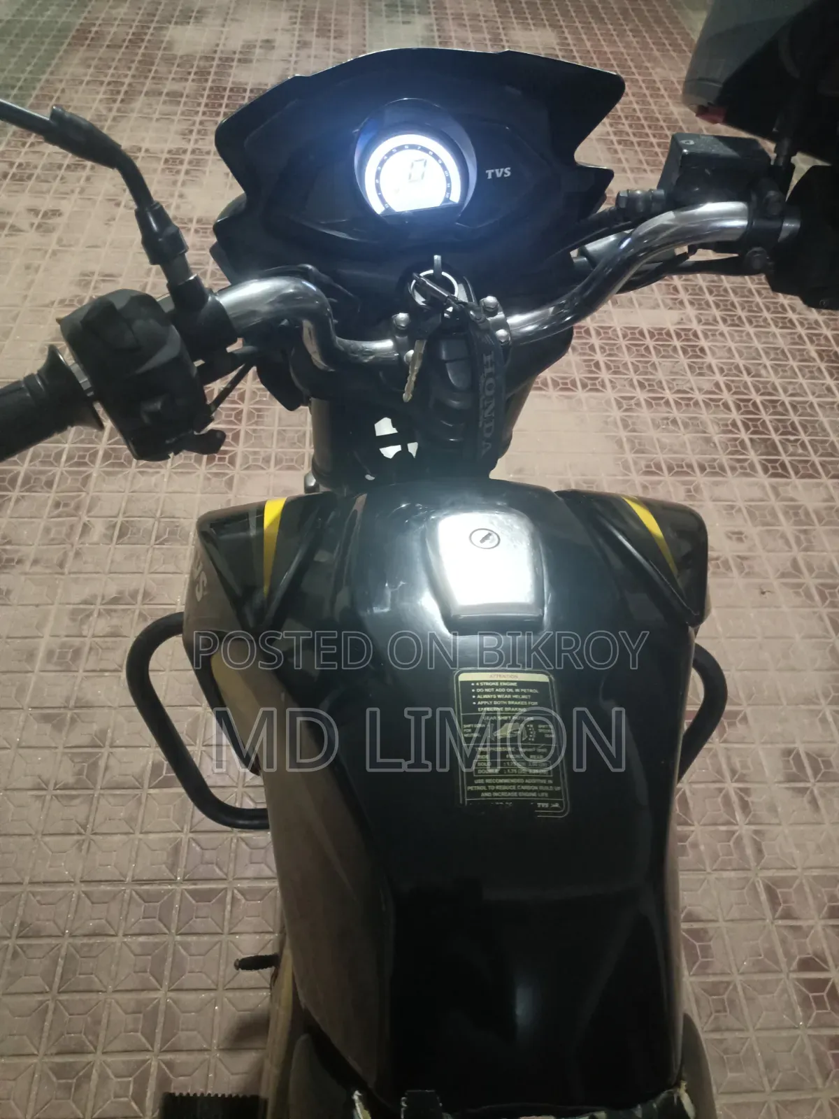 TVS Stryker 125 2019 Yellow