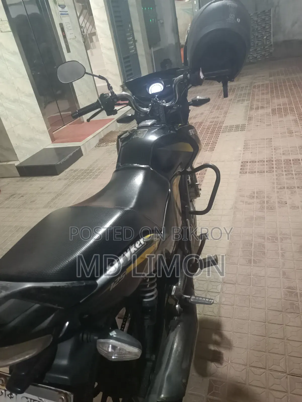 TVS Stryker 125 2019 Yellow
