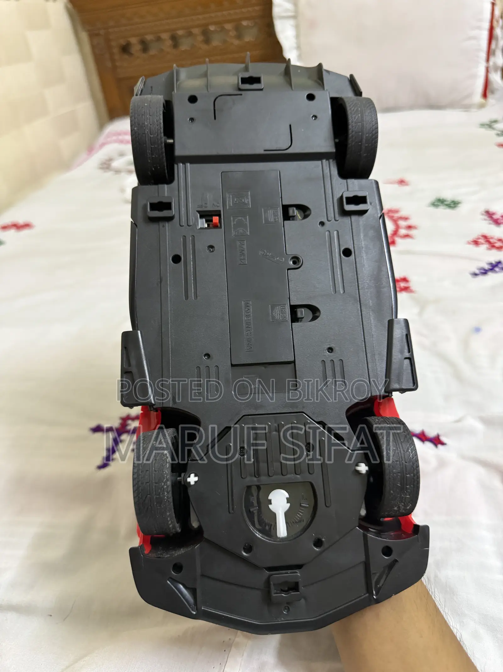 Brand New Condition Remote Control Steering Wheel Sports Car