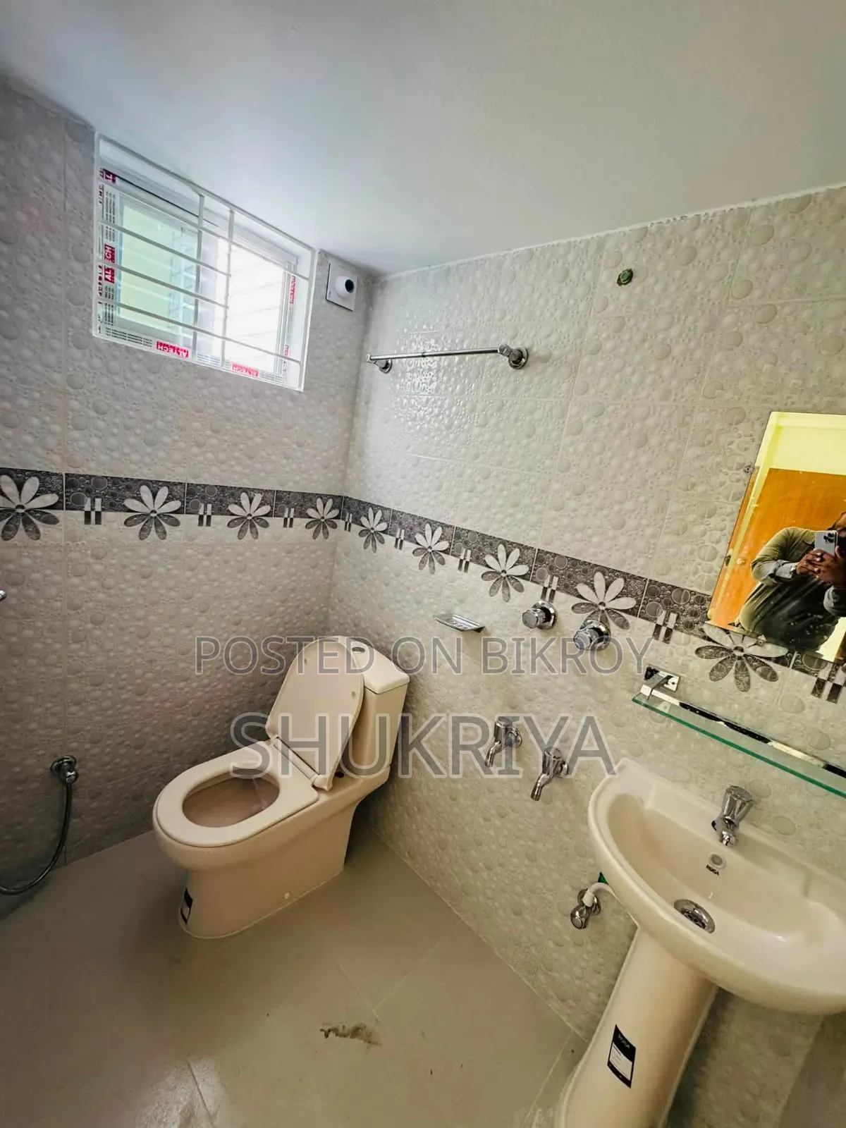 Mini Flat in Tricon Properties, Shiroil for sale