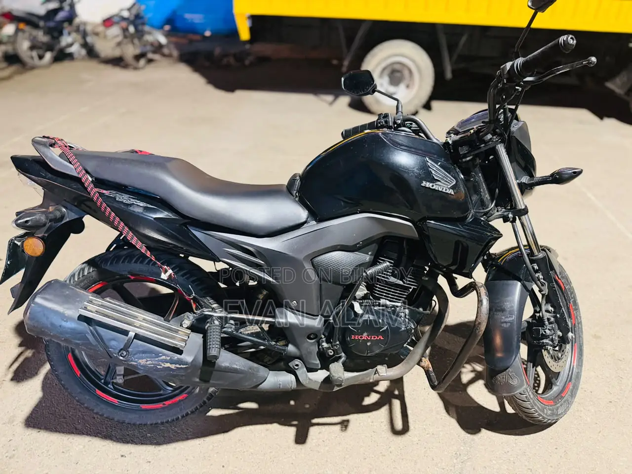 Honda CB 2018 Black