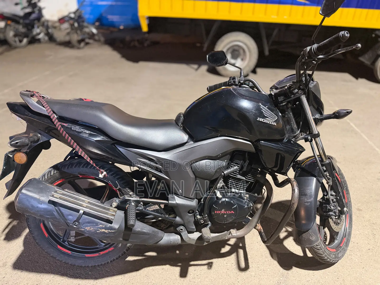 Honda CB 2018 Black