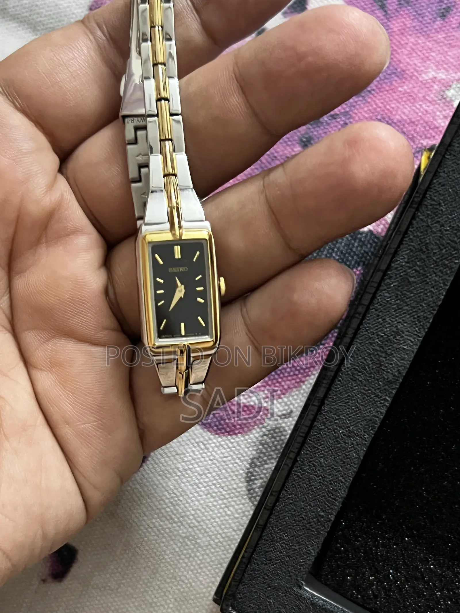Seiko Essentials Swro 46 Women's Watch