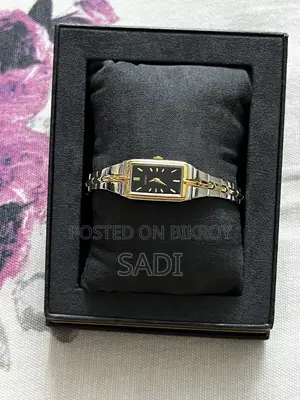 Seiko Essentials Swro 46 Women's Watch