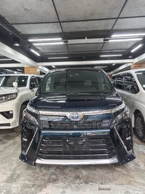 Toyota Voxy 2021 Blue