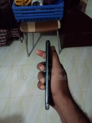Apple iPhone XR 64 GB Gray