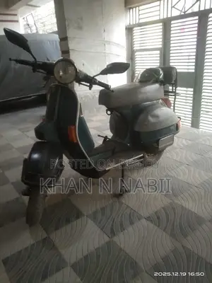Vespa 150 1999 Green