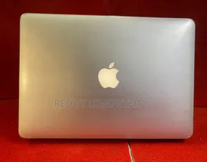 Laptop Apple MacBook Pro 2012 8GB Intel Core i5 SSHD (Hybrid) 128GB
