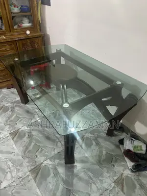 গ্লাস এর ডাইনিং টেবিল শুধু মাত্র চেয়ার ছাড়া