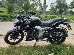 TVS Apache RTR 160 4V 2023 Black