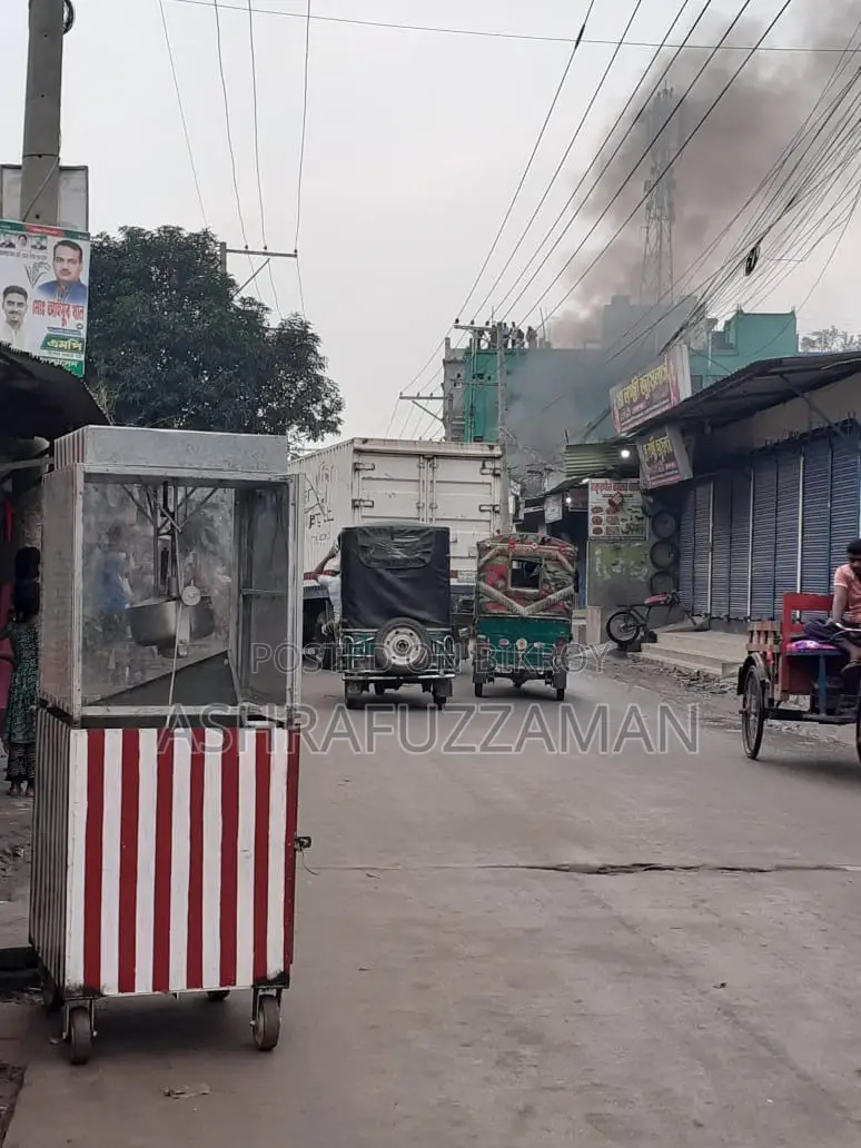 একটা পপকন ভাজার পুরো দোকান বিক্রি করা হবে