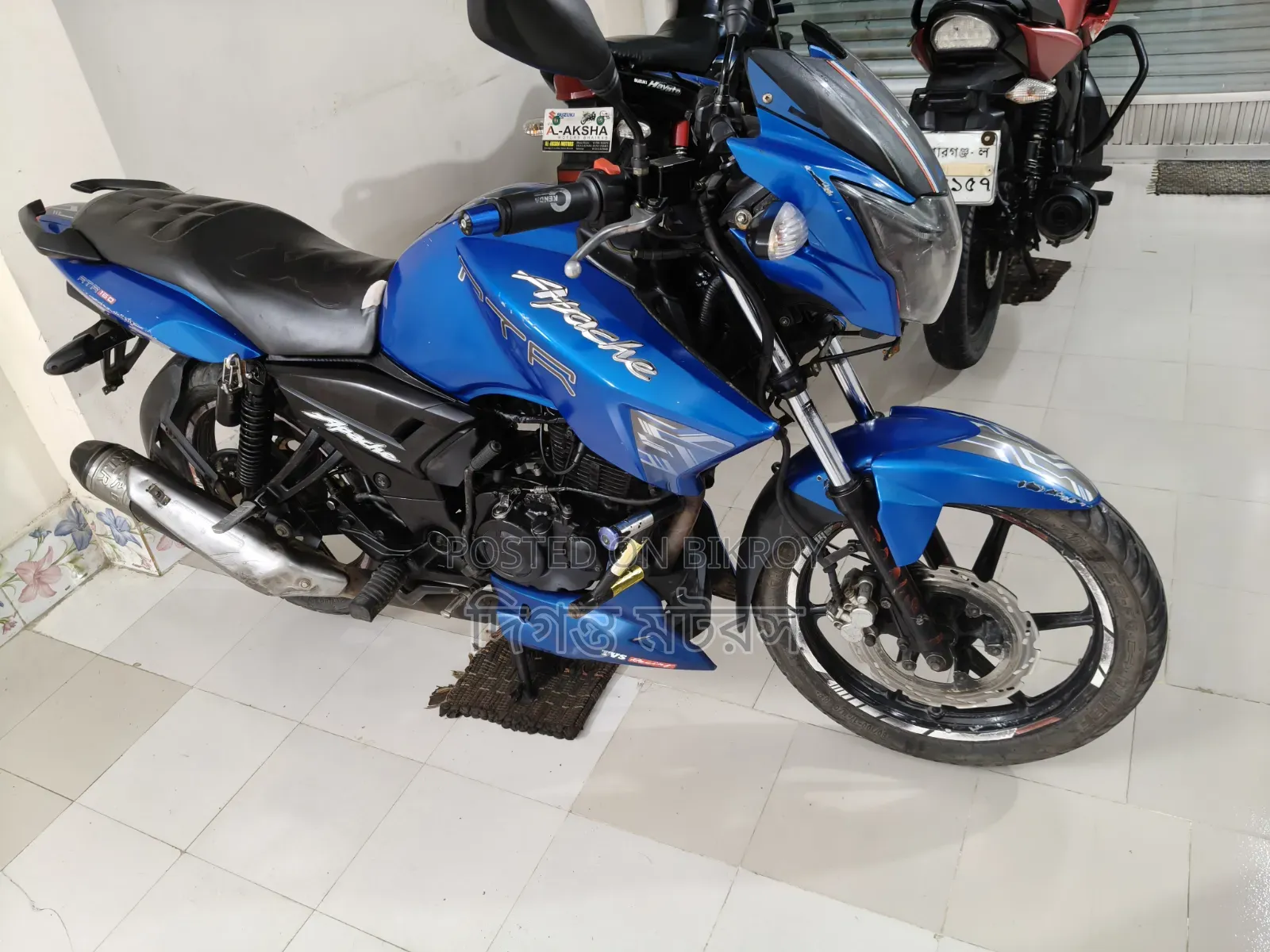 TVS Apache RTR 160 2V 2016 Blue