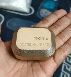 Realme Buds Air 8 ( Fully New ) With Almost 12 Month Warranty Left .