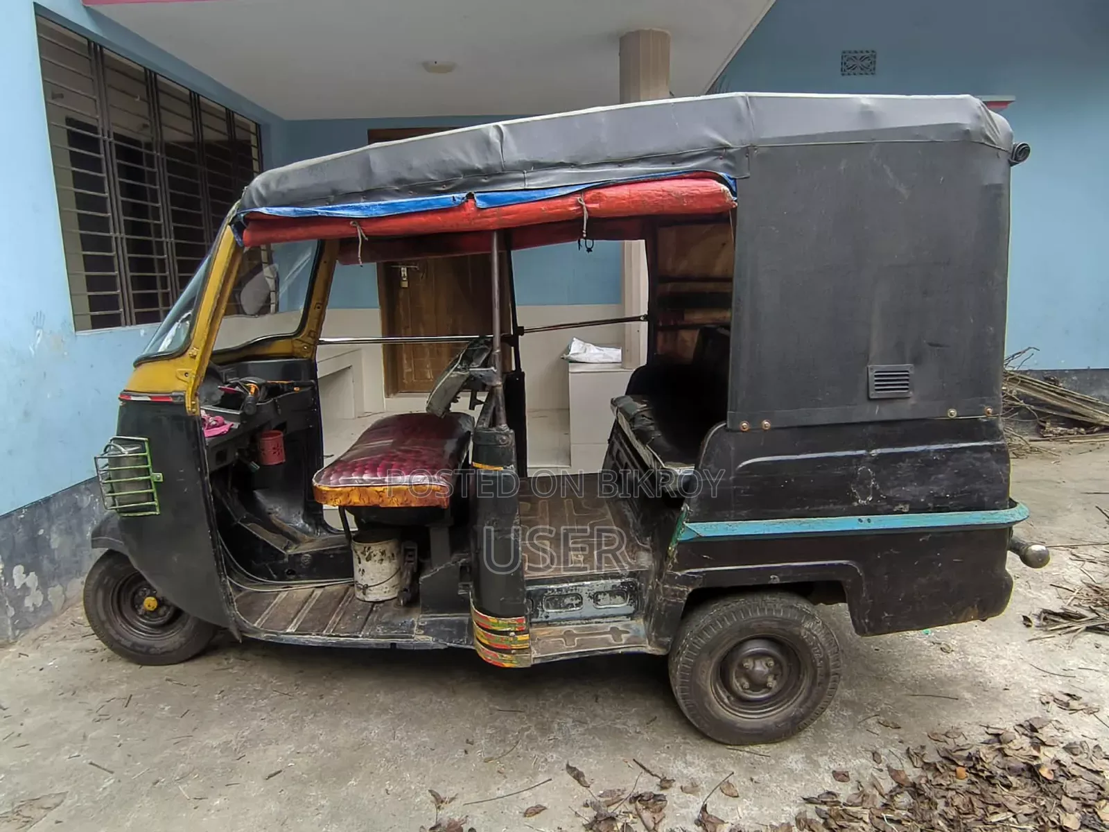 Mahindra XUV500 2014 Black