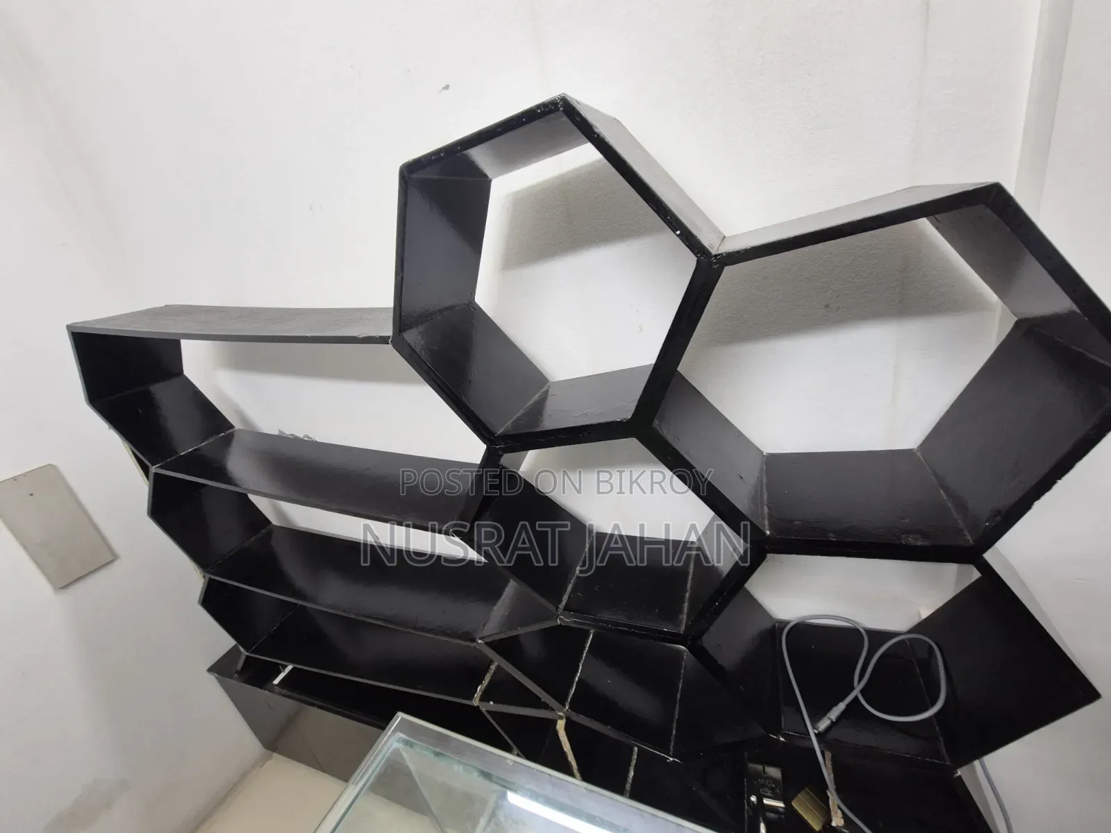 Self Cabinet