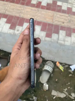 Apple iPhone XS 64 GB Black