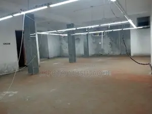 Furnished 5bdrm Duplex in 60 Feet Road for rent
