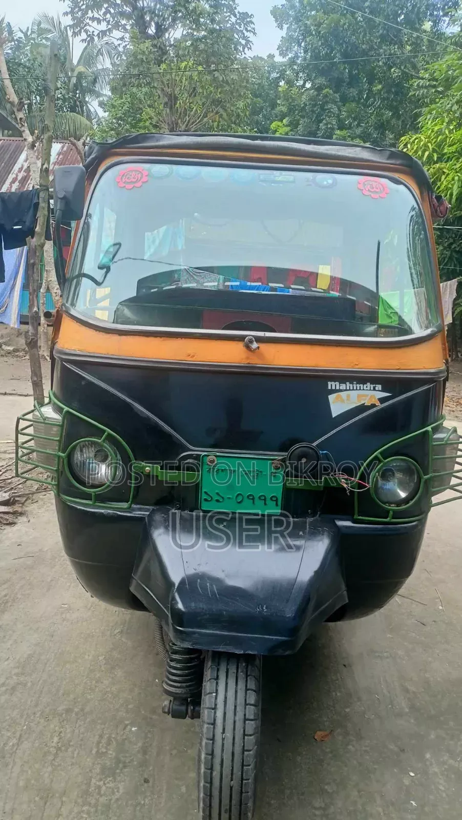Mahindra XUV500 2014 Black