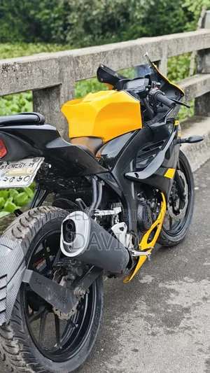 Suzuki GSX-R150 2022 Yellow