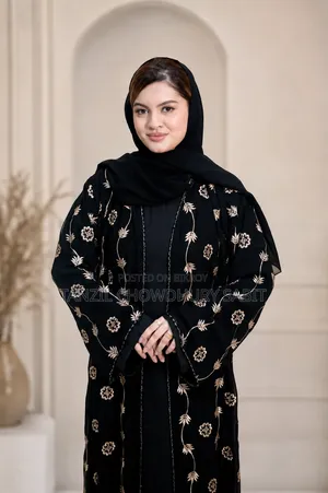 Dubai Cheri Borka 🇦🇪💫