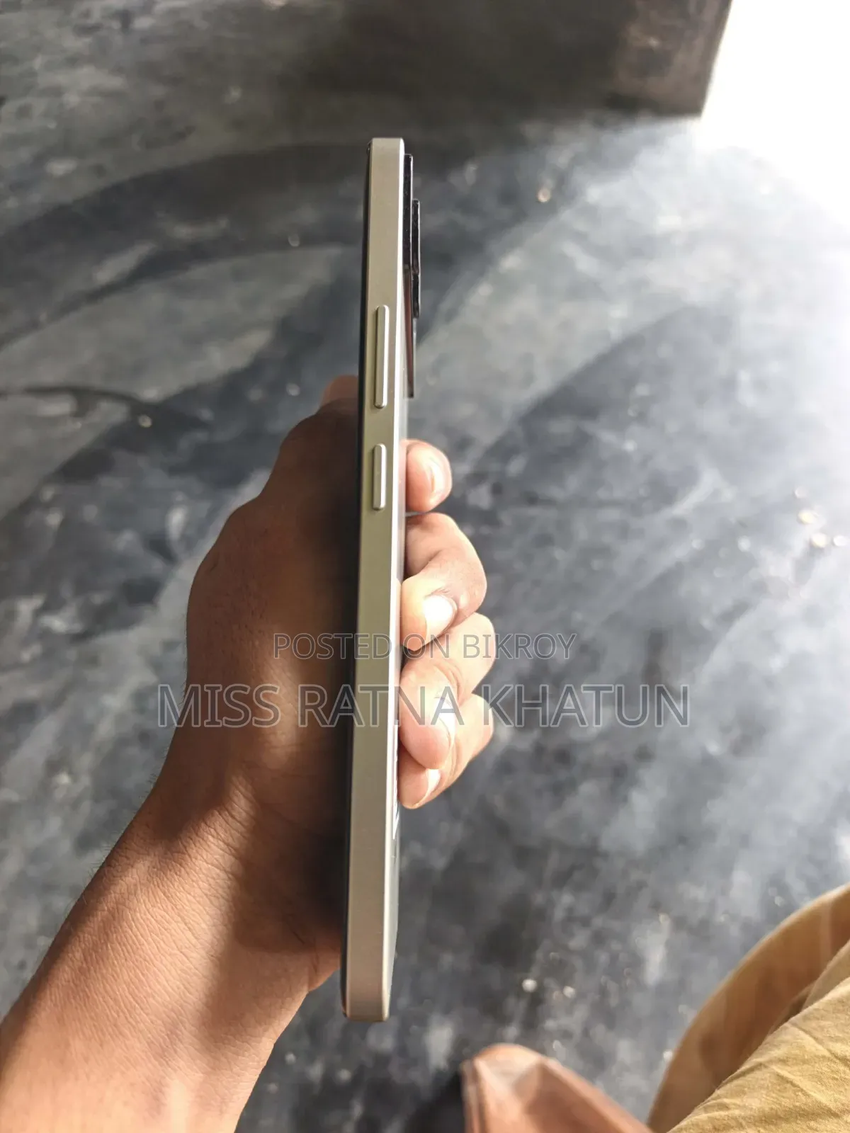 Helio 128 GB Gray
